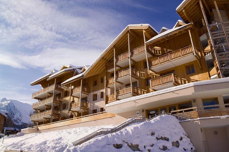 Madame Vacances Residence Le Parc Des Airelles Les Orres Exterior photo